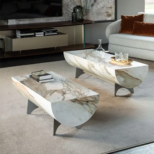 Cattelan Italia'nın Caesar sehpası.
