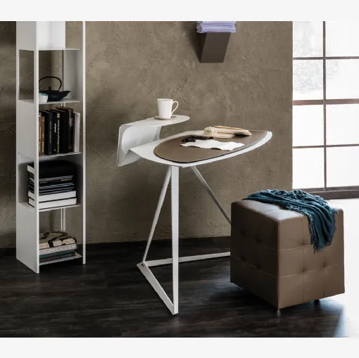 Cattelan Italia'nın Storm yazı masası