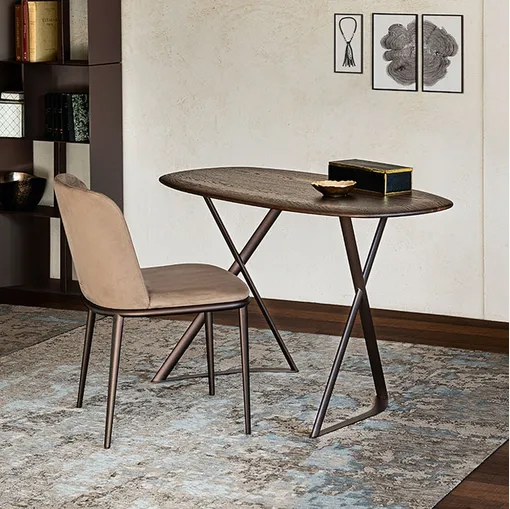 Cattelan Italia'nın Tahiti yazı masası