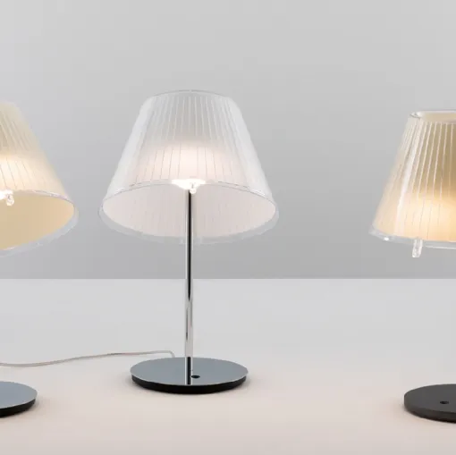 Artemide'nin Choose masa lambası.