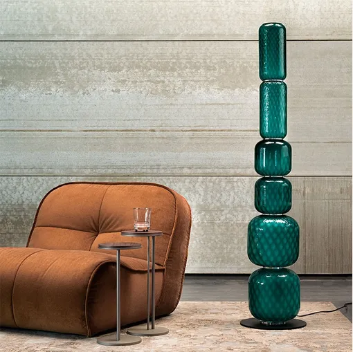 Cattelan Italia'nın aradığı yer lambası.