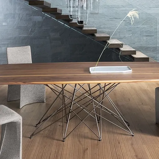Bonaldo'dan Octa Wood masa