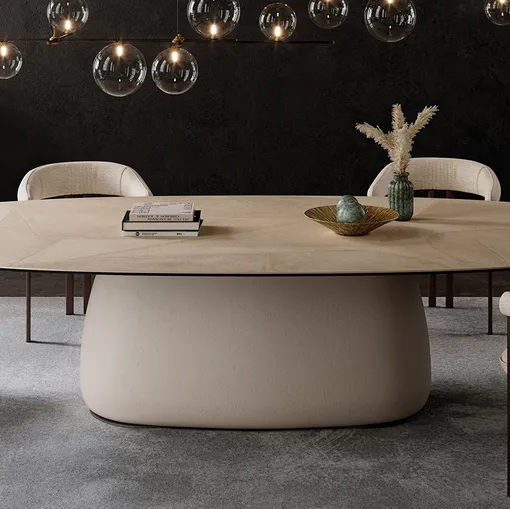 Cattelan Italia'nın Botero seramik masa.