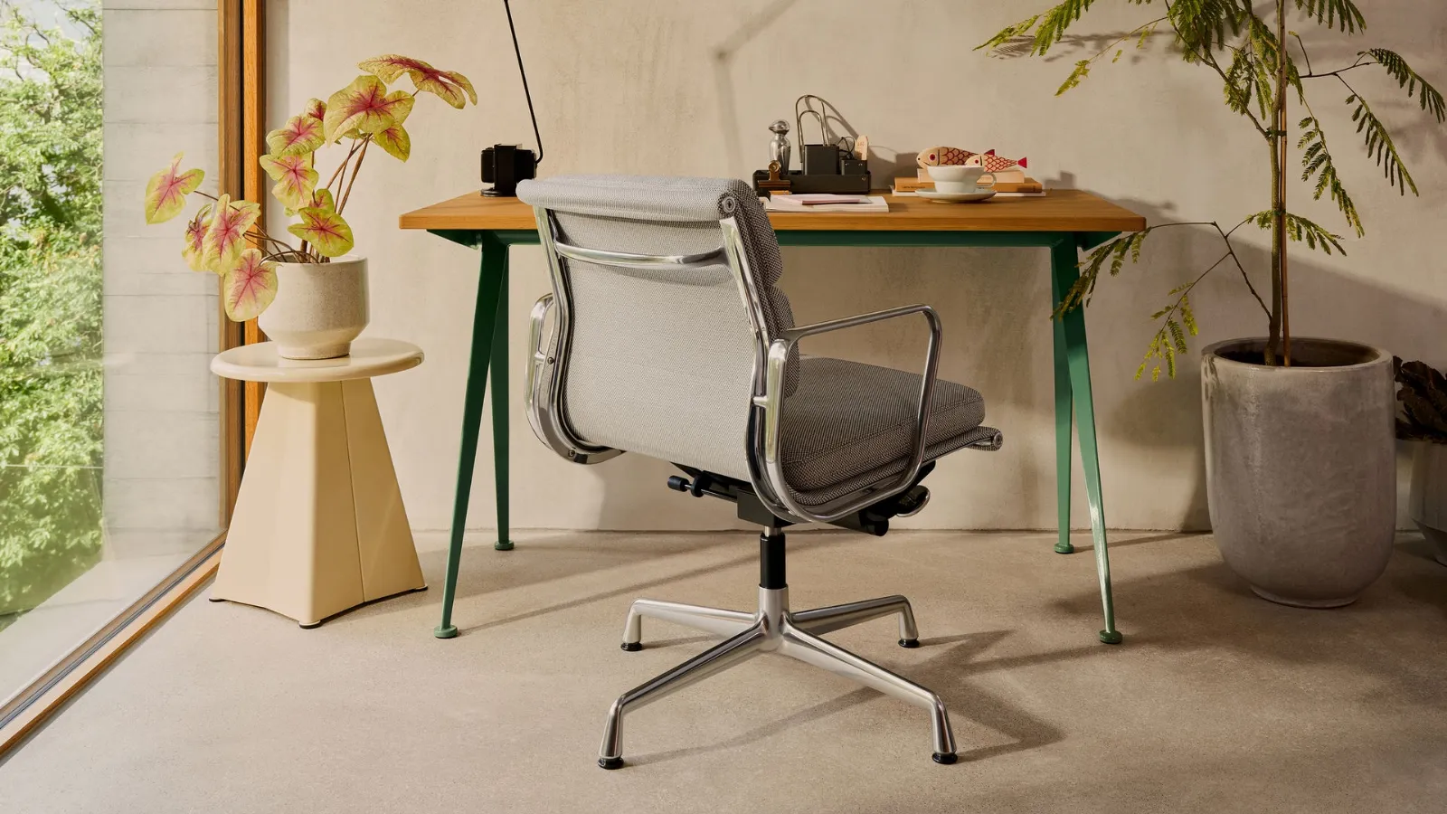 Vitra'nın Yön Çizgili Compas