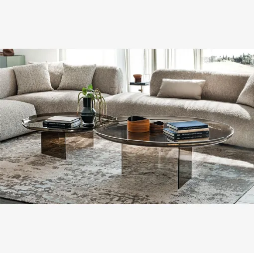 Cattelan Italia cam glass ile üretilen standart sehpa