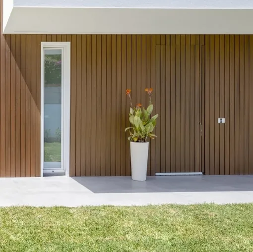 Déco'nun tik ağacından yapılmış Boiserie Ultr