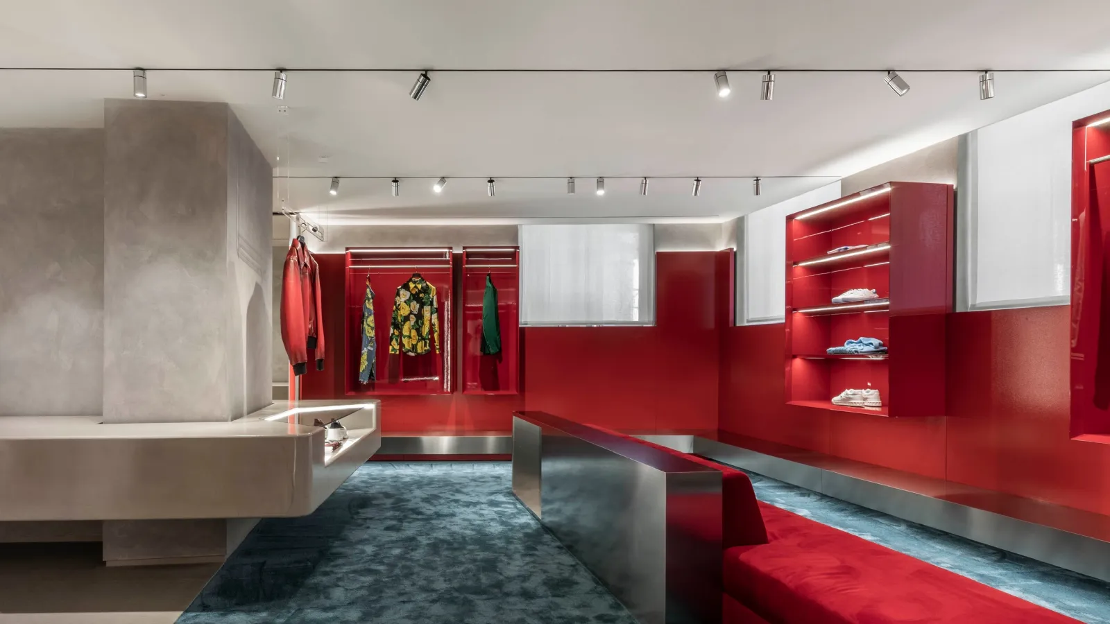 Reggiani'nin Ghostrack System tavan lambası.