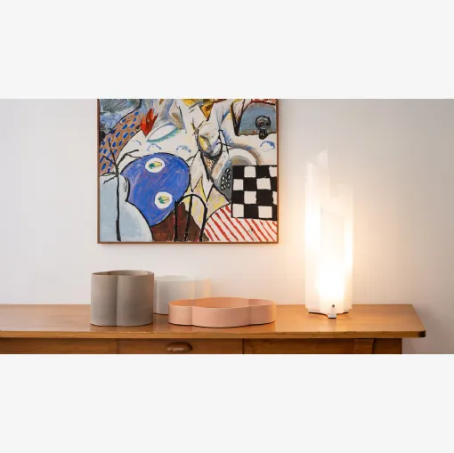 Artemide'nin Mezzachimera masa lambası.