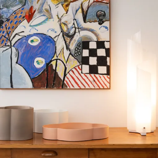 Artemide'nin Mezzachimera masa lambası.