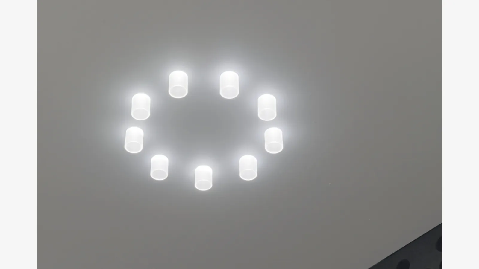 Reggiani'in Mood Pro Sabit Yuvarlak Tavan Lambası.