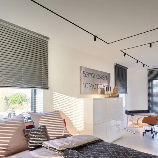 Artemide'nin Vector Magnetic lambası.