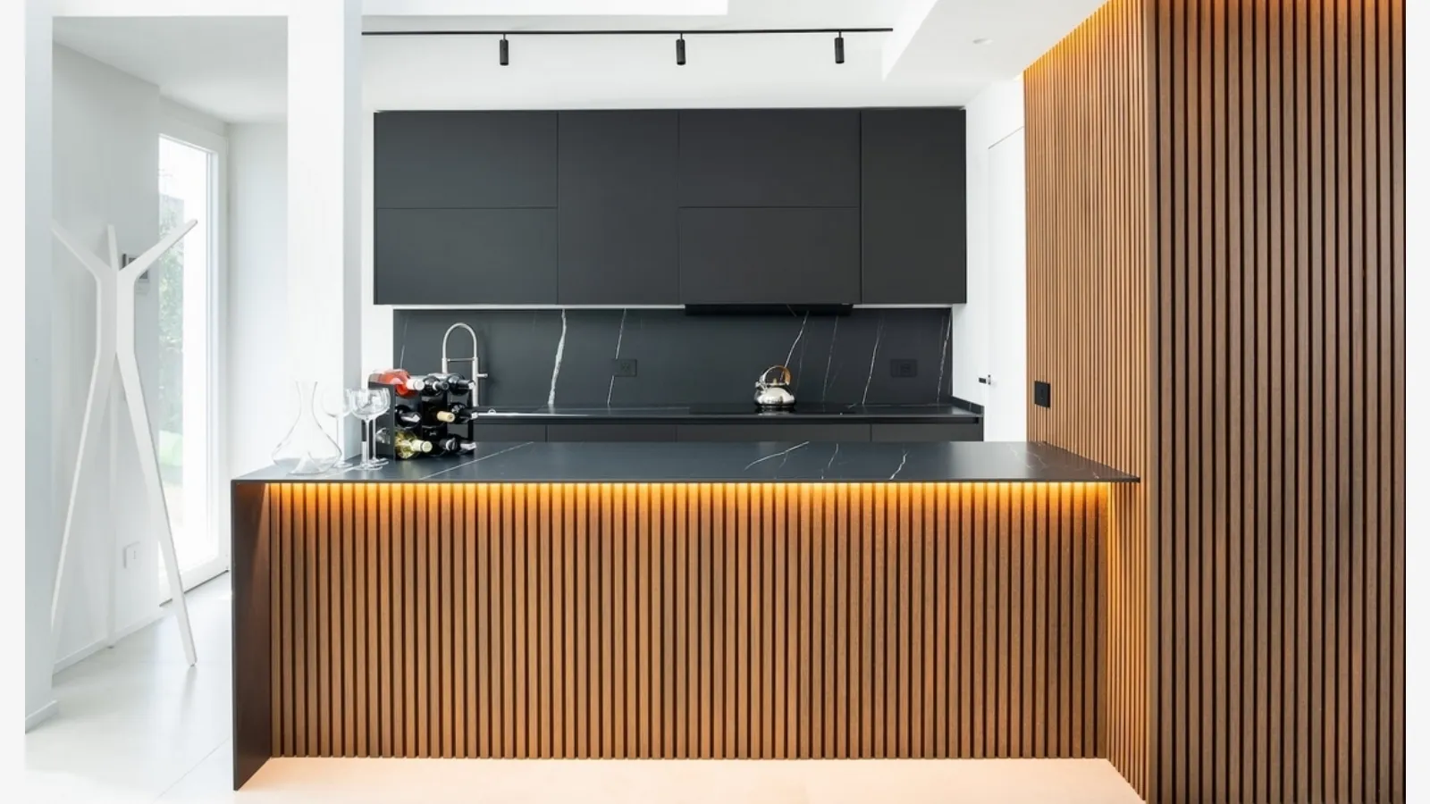 Déco markasının Ultrashield Twix Classic Teak panelli