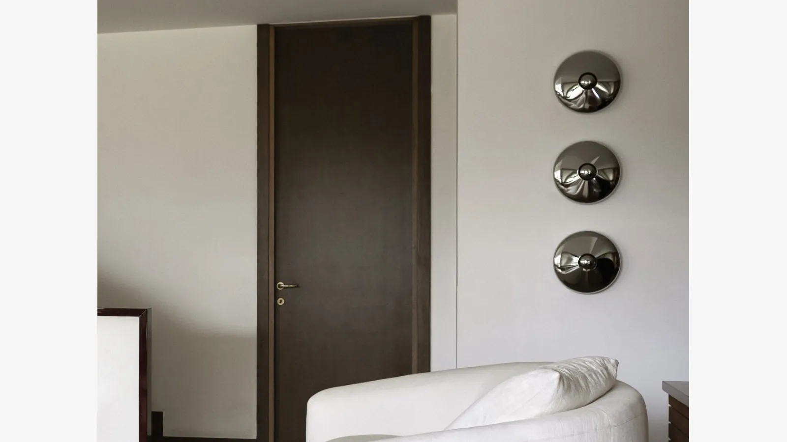 Andrea Tacchini'nin duvar lambası.