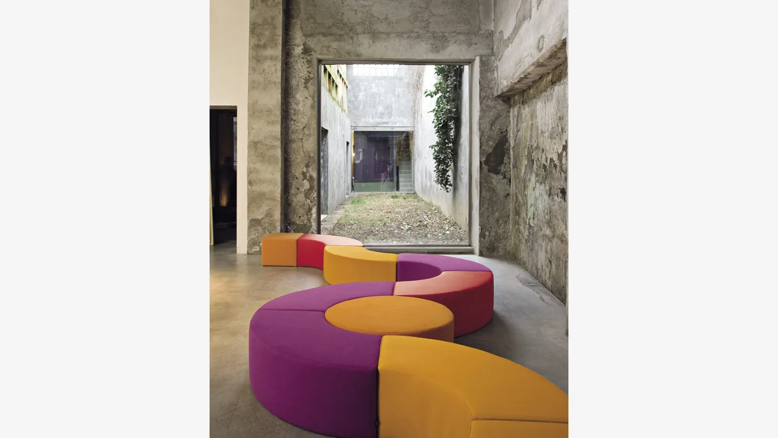 Twils'in Pouf Nes