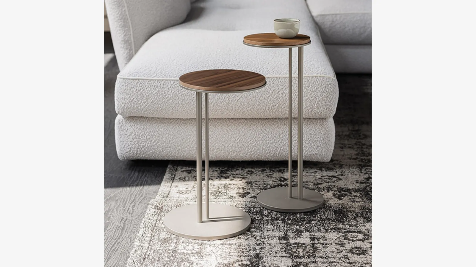 Cattelan İtalya'nın Sting Wood sehpa