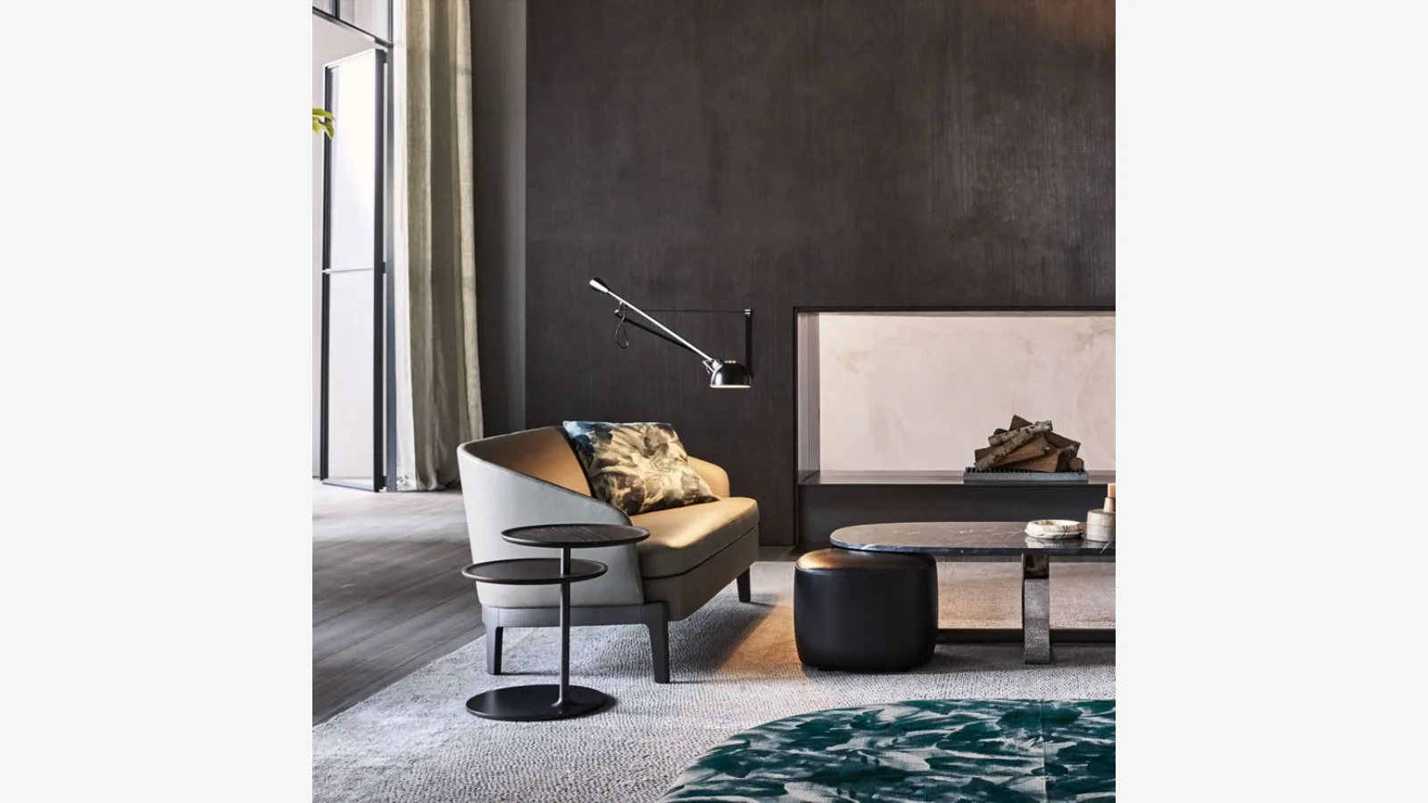 Molteni & C marka Table yakın seh