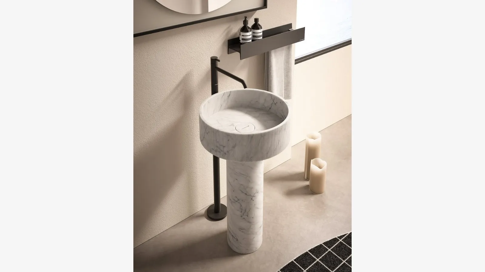 Antoniolupi'nin Filorigo sütun