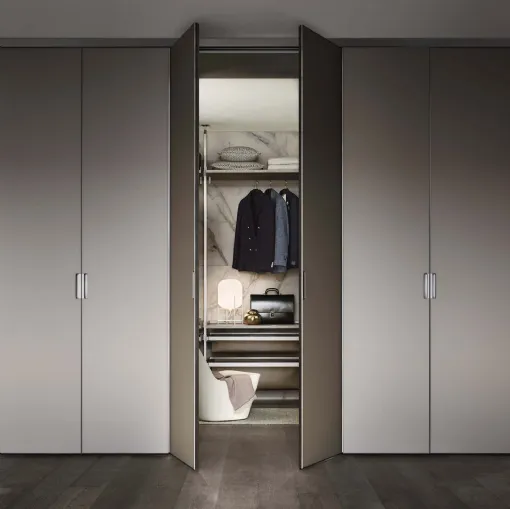 Rimadesio'nun Shadow Grey Serbest Duran Dolap Kapağı