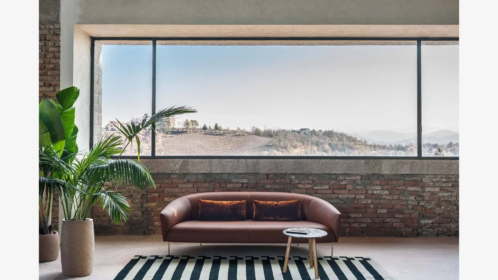 Tacchini'nin Roma deri kanepe