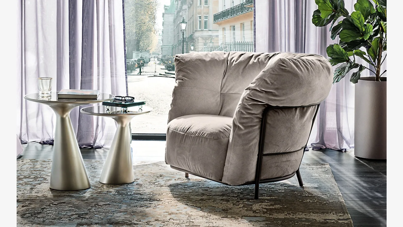 Cattelan Italia'nın kumaş Margaret koltuğu