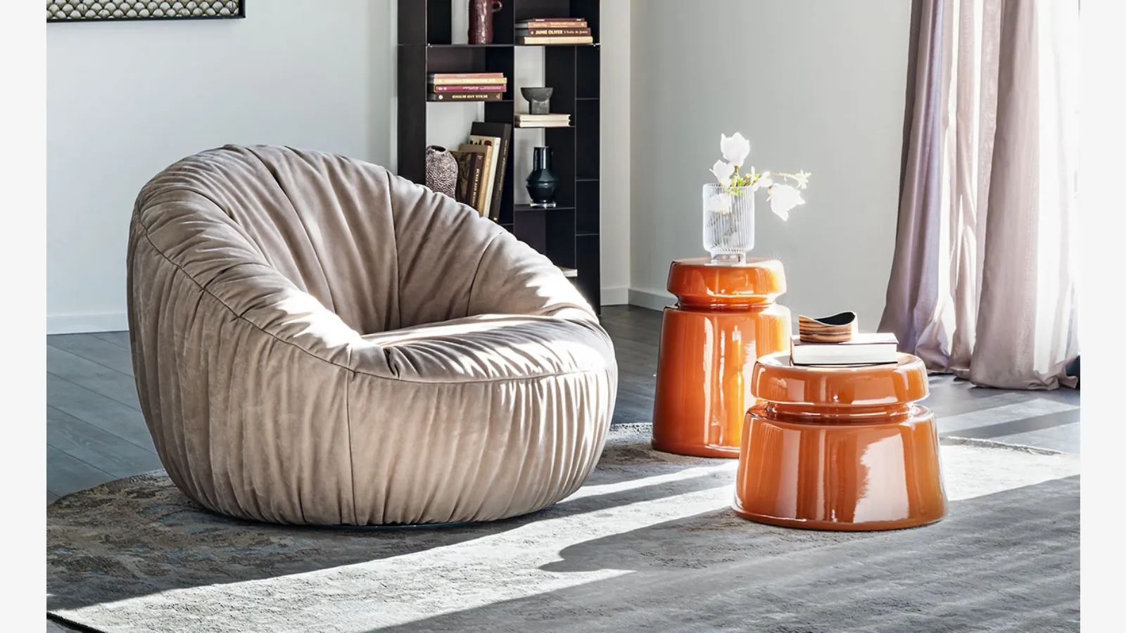 Cattelan Italia Peggy Turn döşemeli koltuk