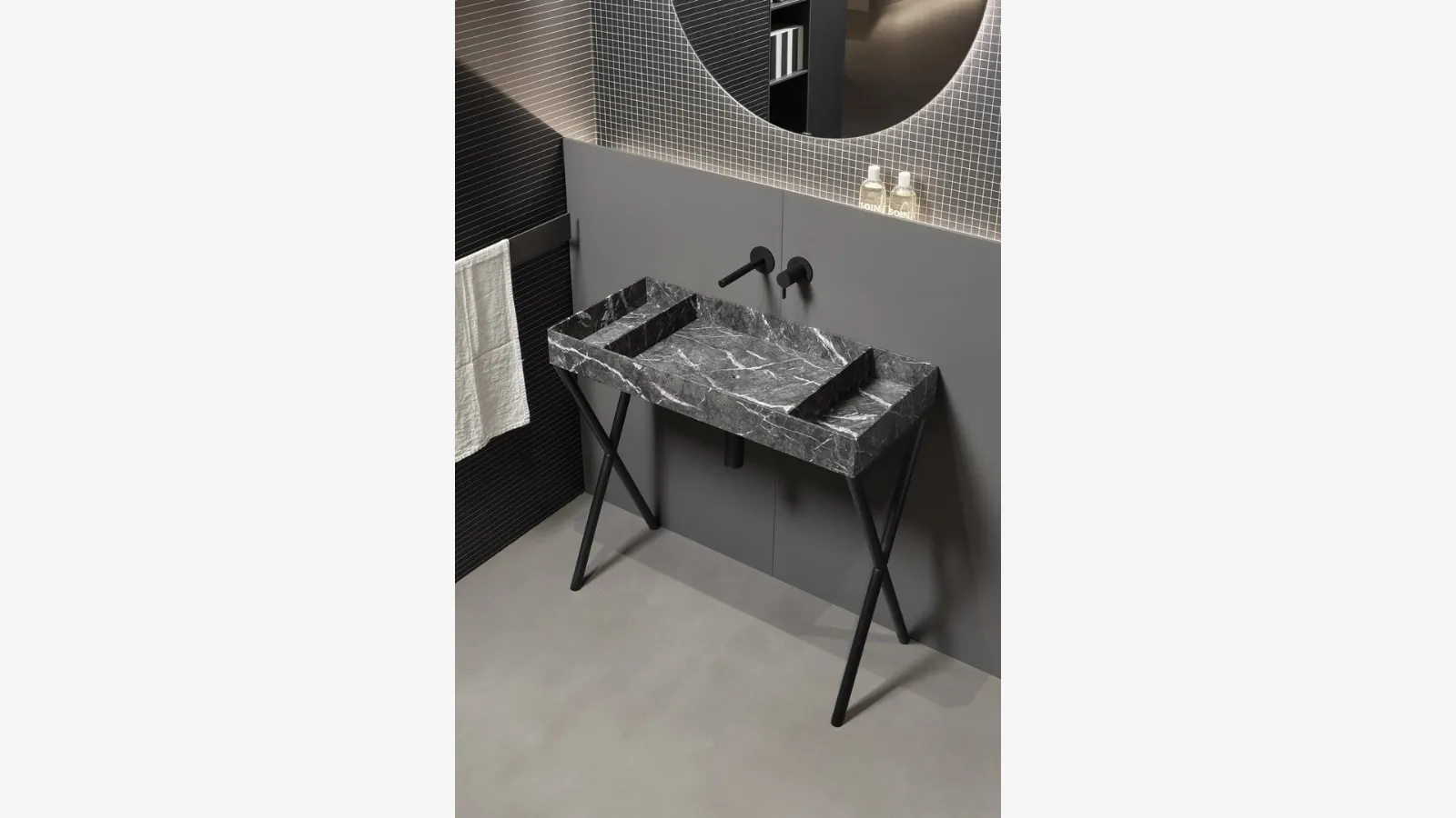 Nabatean Bathroom Mobile Console by Antoniolupi

Antoniol