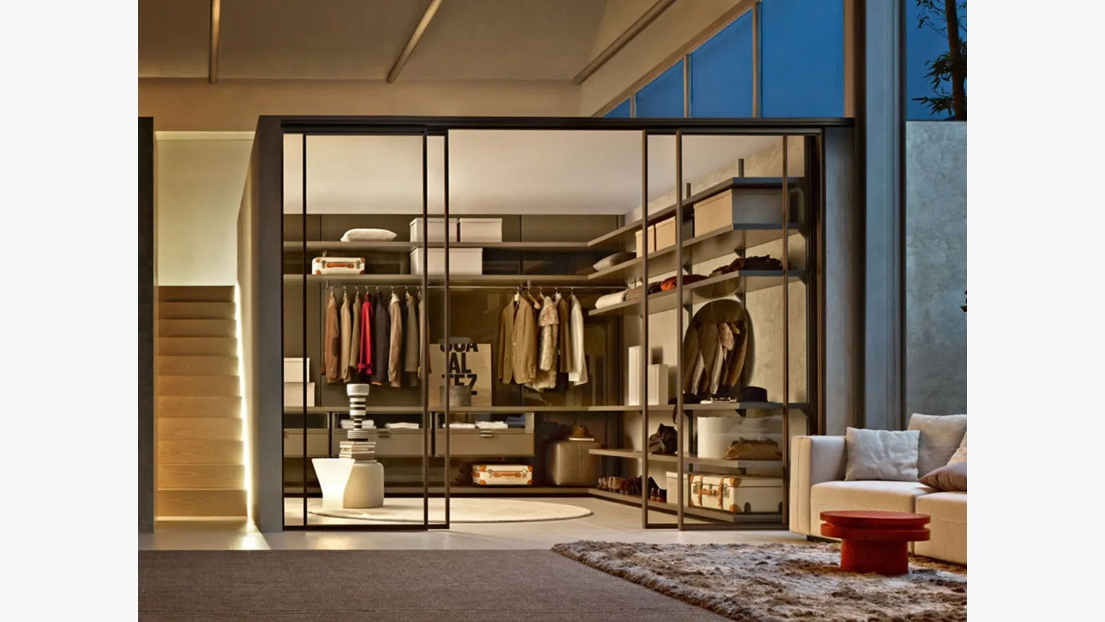 Molteni & C'nin Dwell Gliss Walk-In sürgülü kapılı giyin