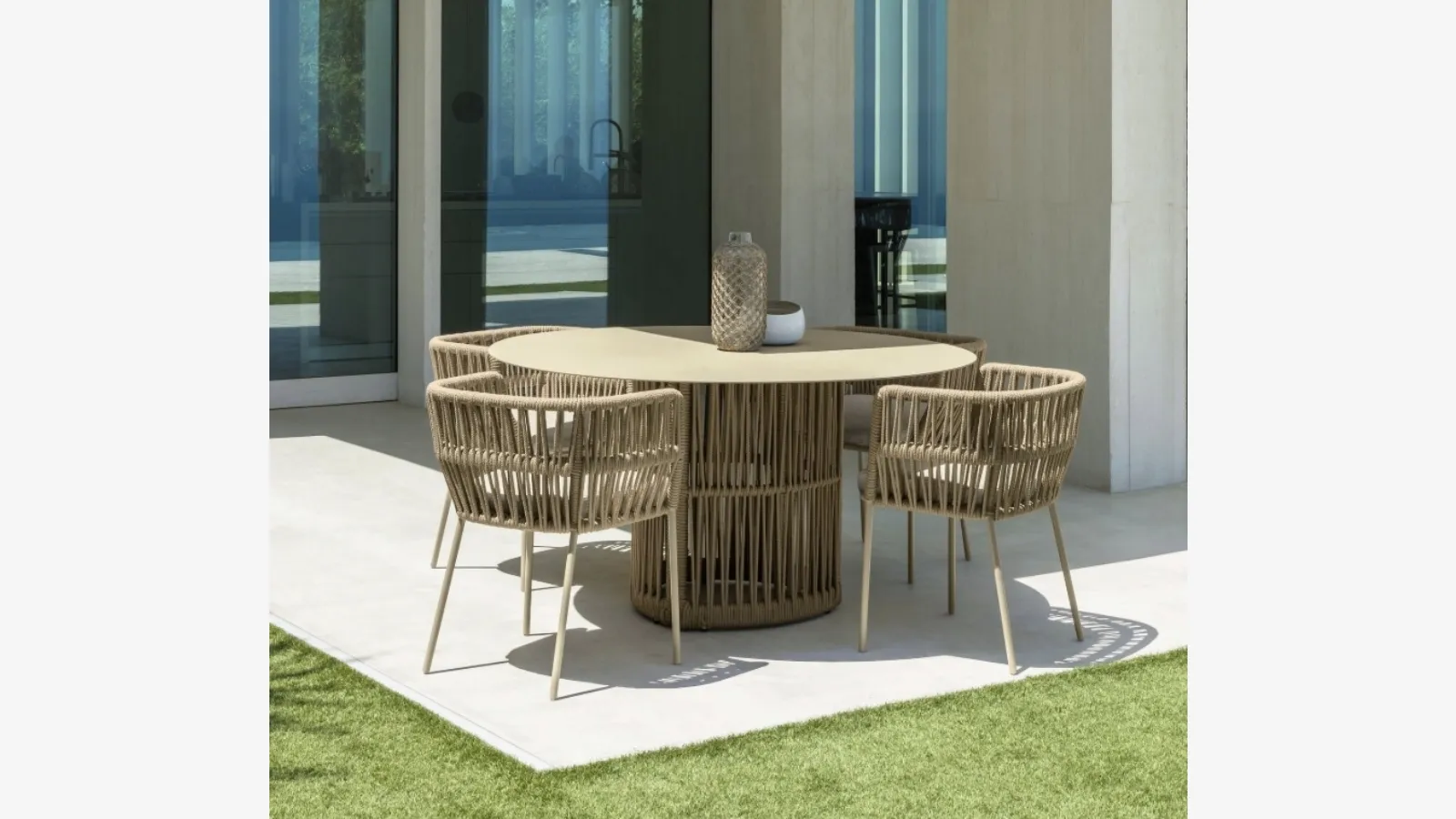 Cliff masa ve sandalyeleri, Tal