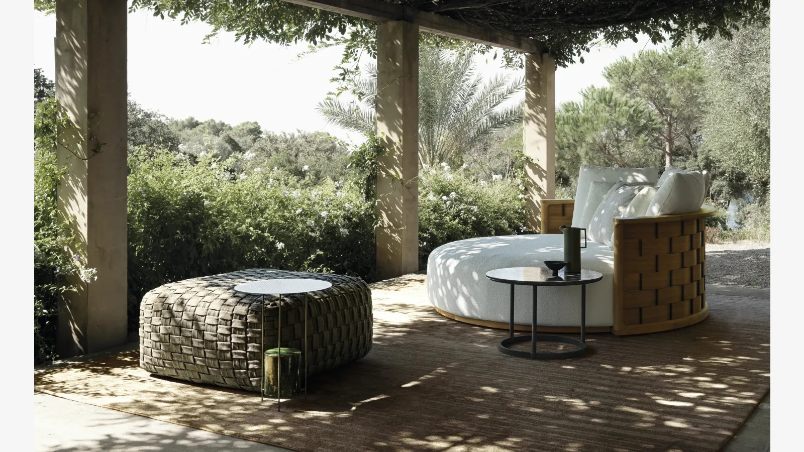 Molteni & C Hyde kumaş pufları