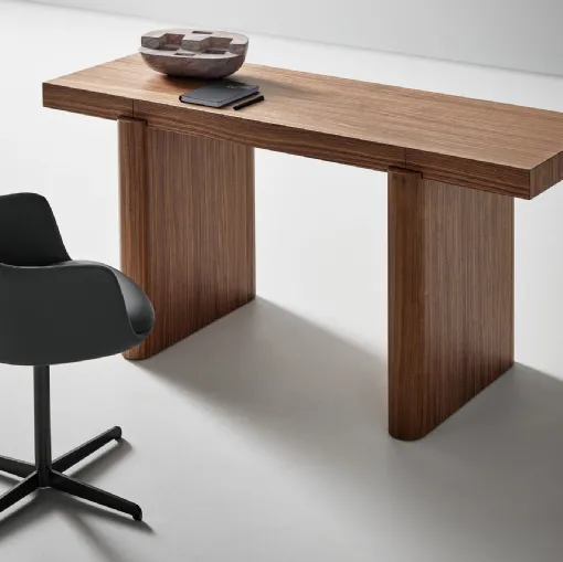 Bonaldo'nun Blocco Desk operasyonel masası