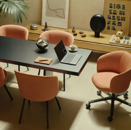 Seduta operativa Mikado di Vitra tradotto in Tur