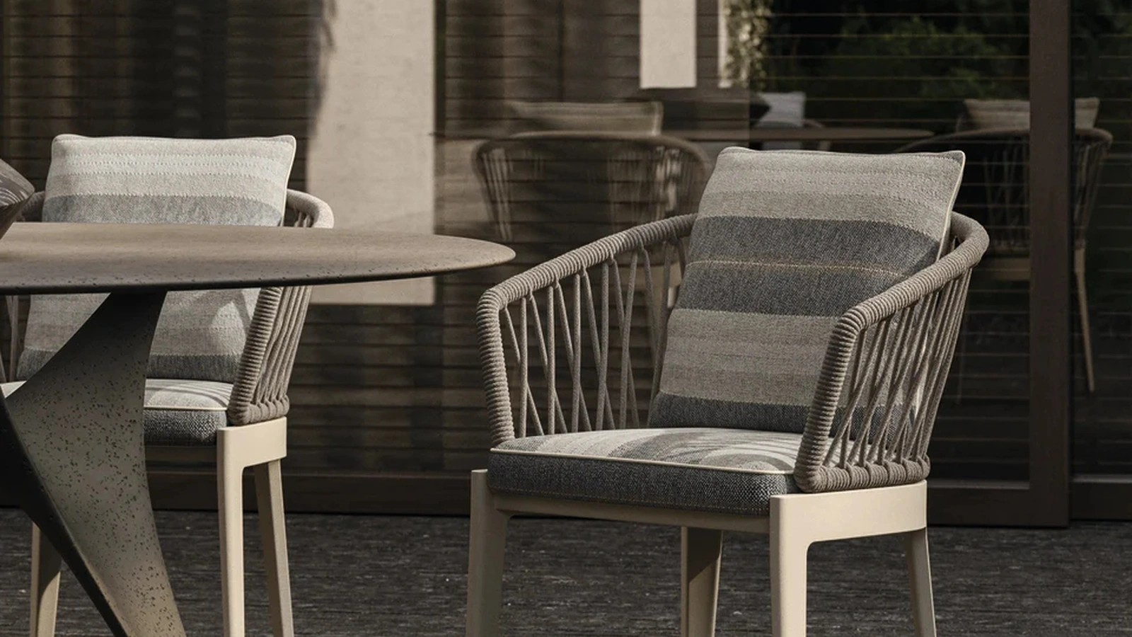 Molteni & C Chelsea Sandalyesi
