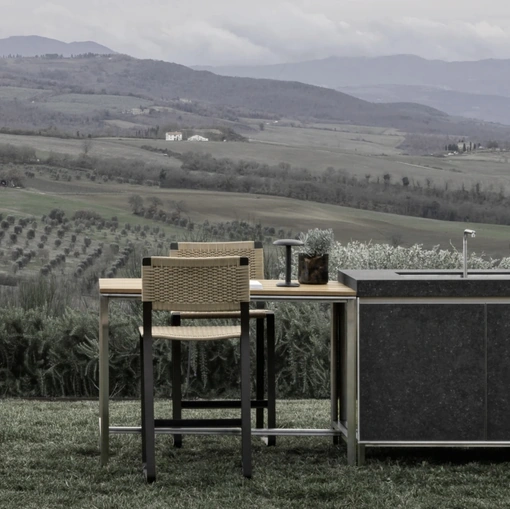 Molteni & C'nin polipropilen halatından yapılmış Green Point taburesi
