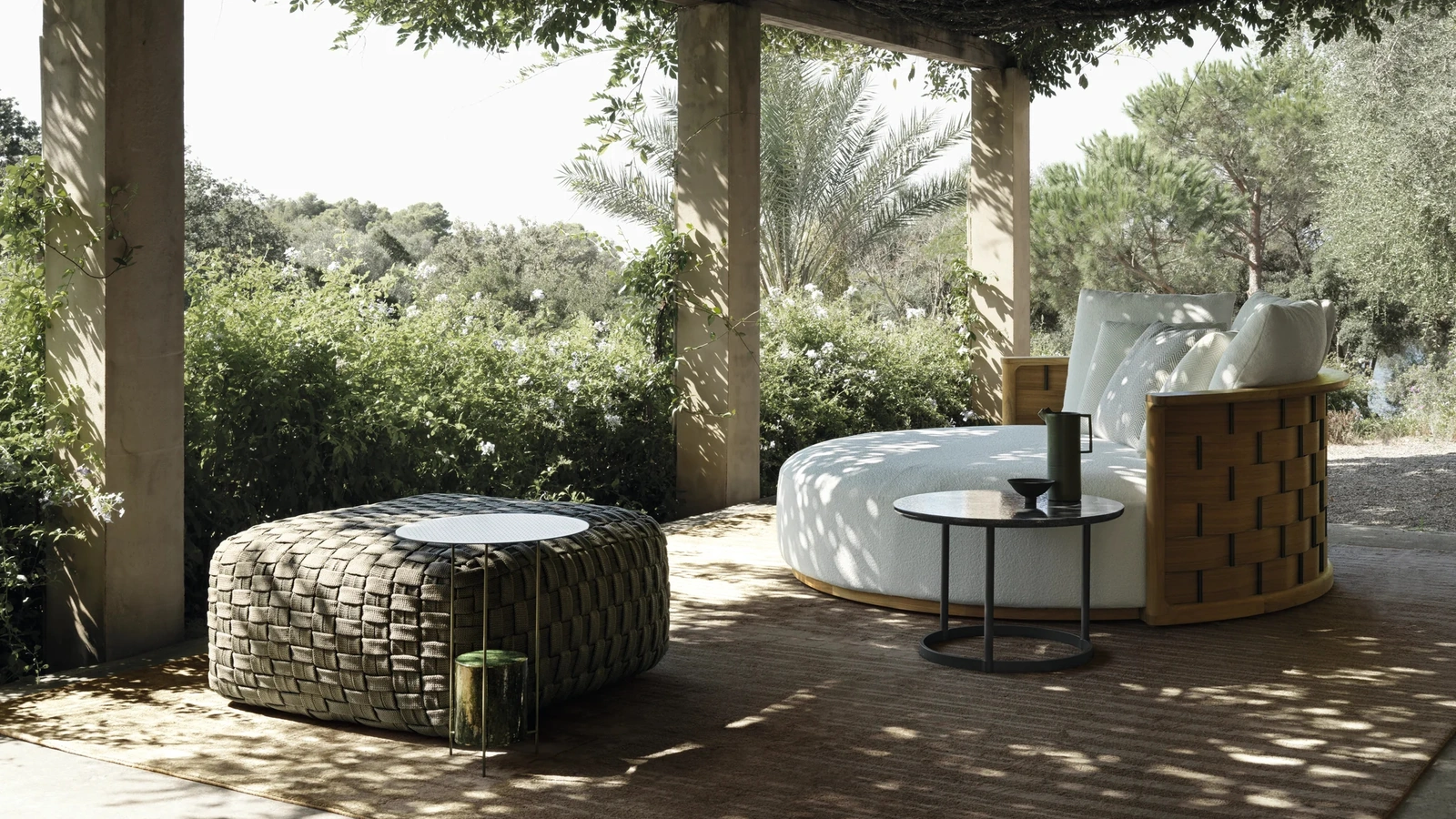 Molteni & C Hyde kumaş pufları